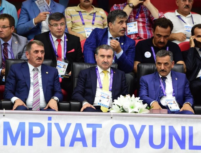 Türkiye Voleybolda Finale Yükseldi