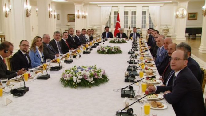 Başbakan Yıldırım, Alman Firmalarının Yetkilileri İle Görüşüyor