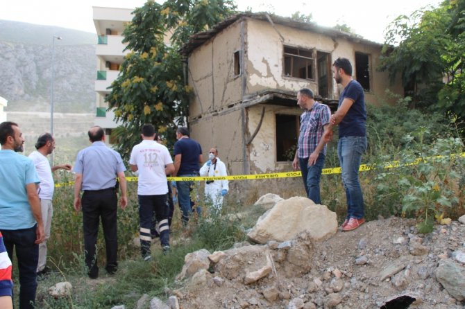 Boş Evden Gelen Kötü Koku Acı Haber Getirdi