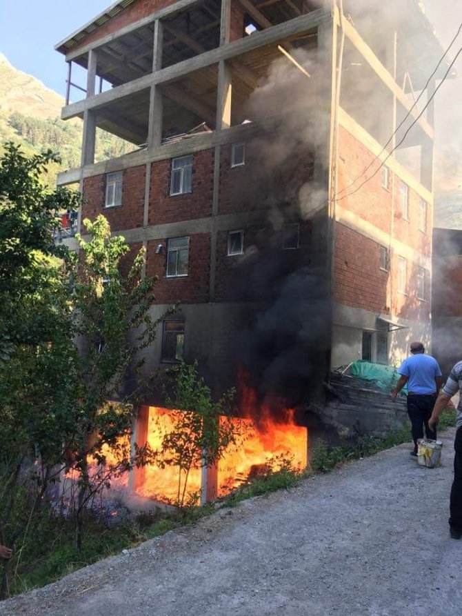 Artvin’de Korkutan Yangın