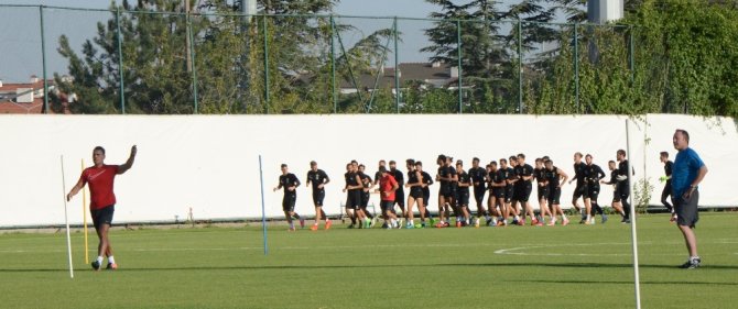İlk Antrenmanına Çıktı