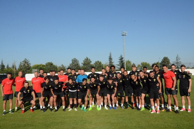 İlk Antrenmanına Çıktı