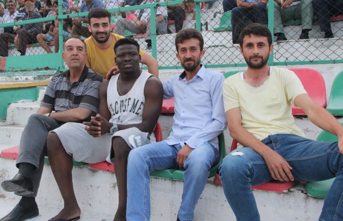 10 Kilo Zeytinyağı Karşılığında Transfer Oldu