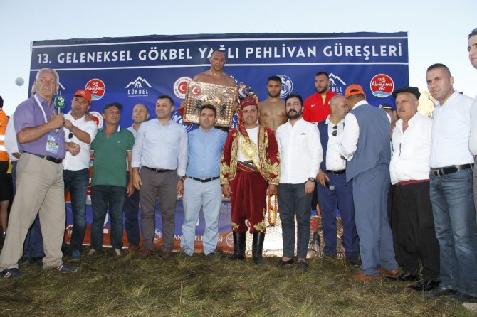 Gökbel Yağlı Pehlivan Güreşleri’ni Gürbüz Kazandı