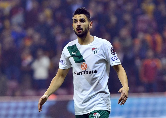 Bursaspor’dan Aziz Behich Açıklaması