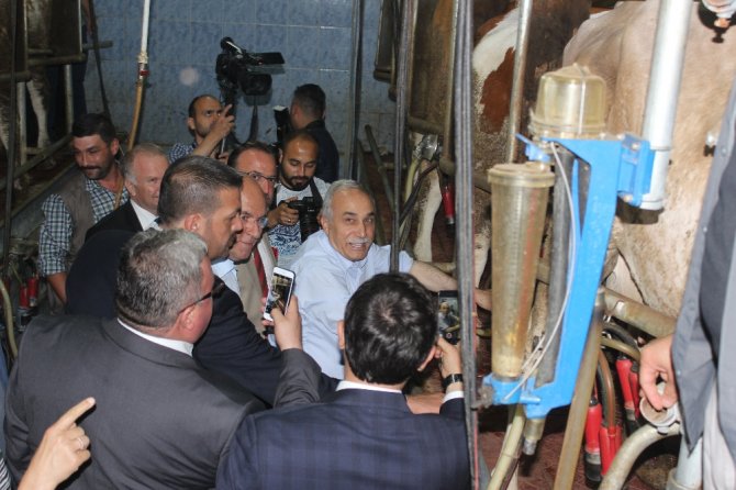 Bakan Fakıbaba Çiftçilerle Bir Araya Geldi