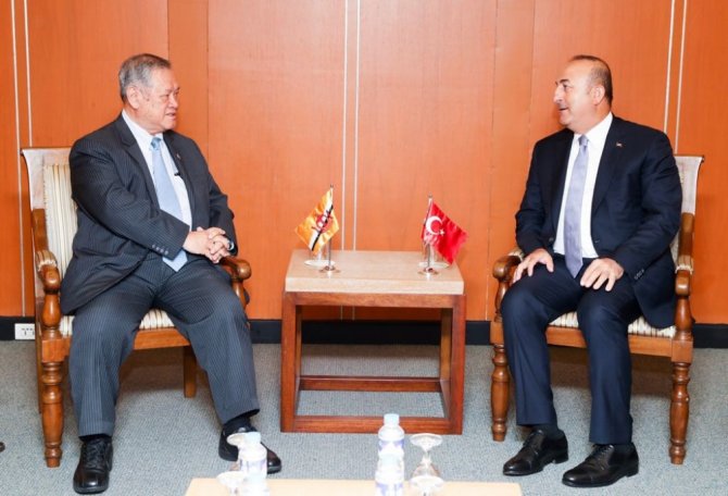 Bakan Çavuşoğlu, Filipinler’de