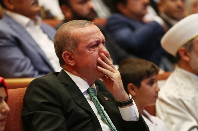 Erdoğan O Mektup Karşısında Gözyaşlarını Tutamadı