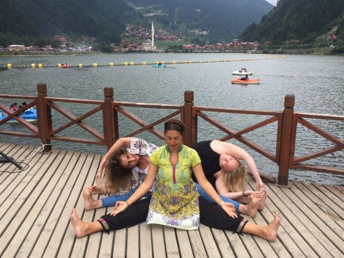 Uzungöl’de Yogayı Tanıttılar