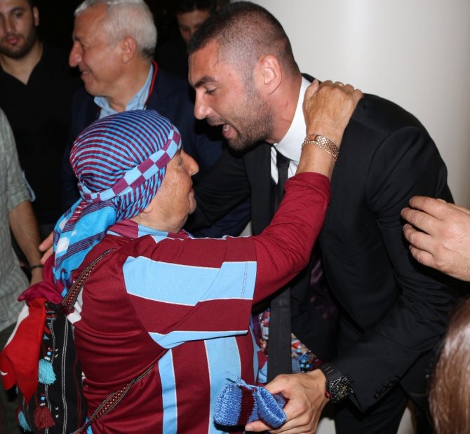 Burak Yılmaz İmzayı Attı