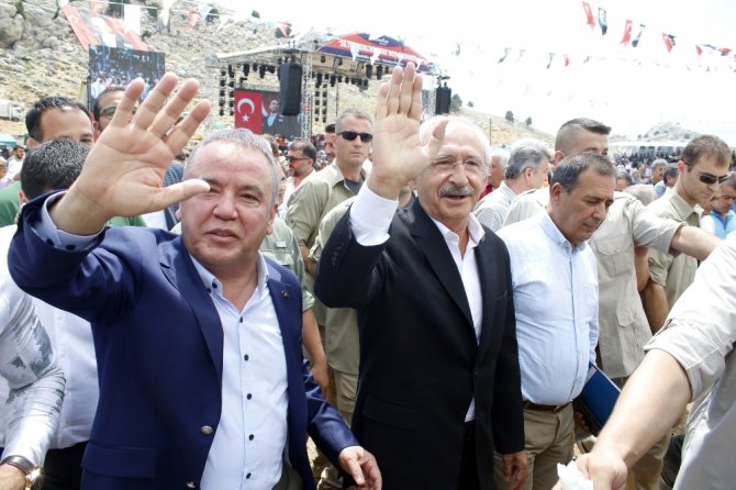 Chp Lideri Kılıçdaroğlu Er Meydanında