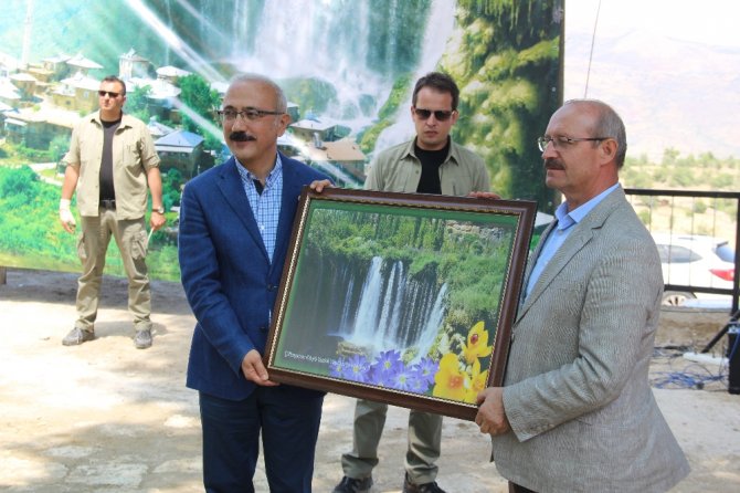 "Güçlü Türkiye Yolunda Milletimize Kimse Engel Olamayacak"