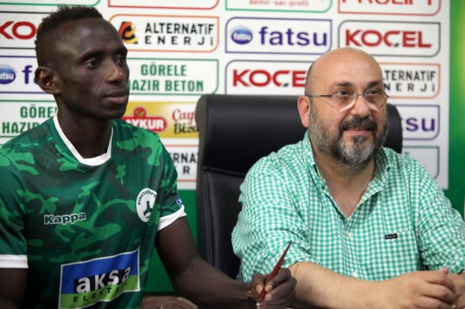 Giresunspor’da Çifte İmza