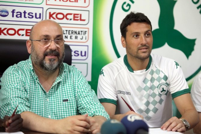 Giresunspor’da Çifte İmza