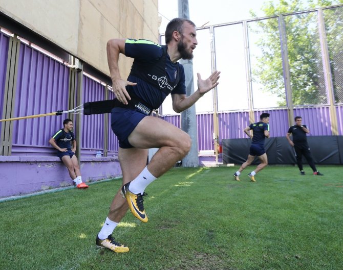 Osmanlıspor Günü Çift Antrenmanla Tamamladı