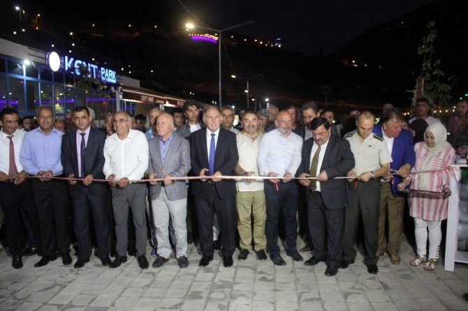 ‘Artvin Kültür Sanat Ve Yöresel Ürünler Tanıtım Fuarı’nın Törenle Açıldı