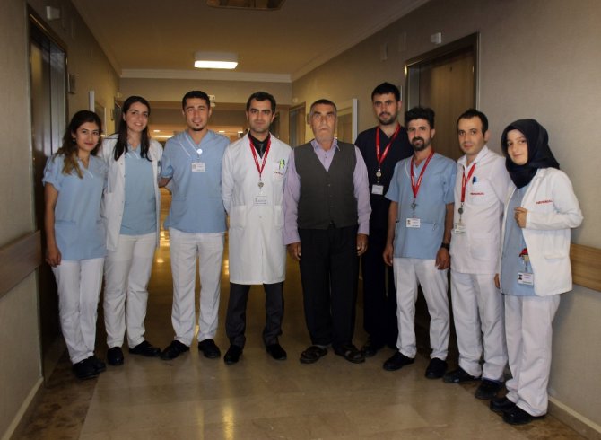 Beynindeki Tümör Yüzünden Ayakkabısı 4 Numara Büyüdü