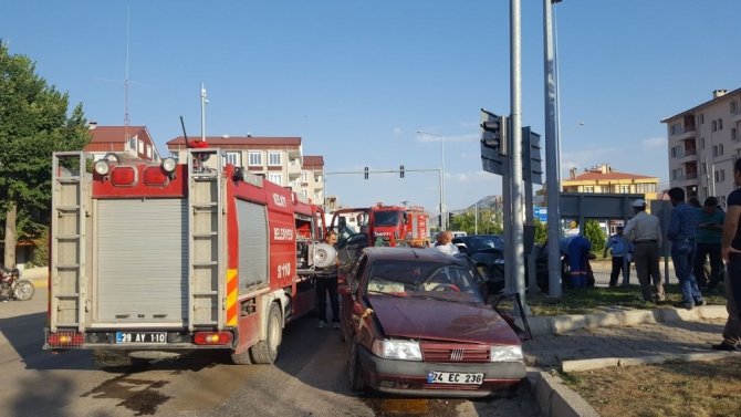Kelkit’te Trafik Kazası: 3 Yaralı