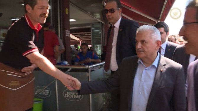 Başbakan Yıldırım’dan Esnaf Ziyareti