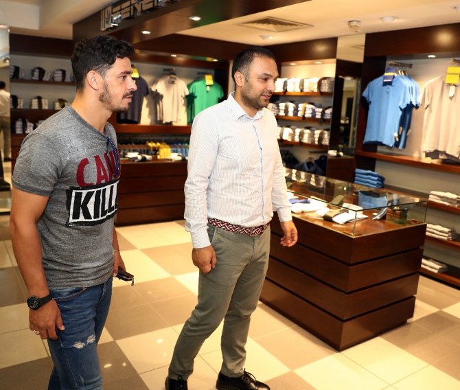 Giuliano Stadı Gezdi