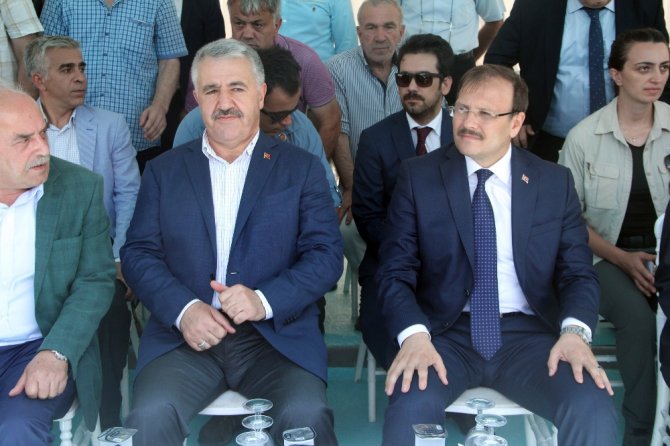 Çavuşoğlu’ndan Kılıçdaroğlu’na ’Röportaj’ Eleştirisi