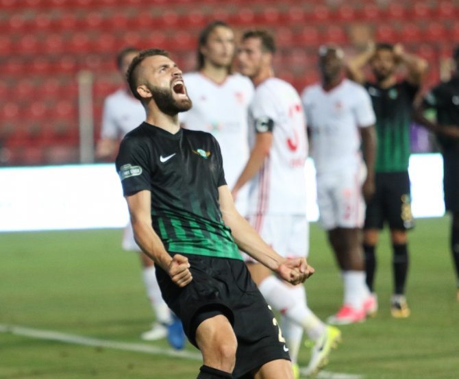 Akhisar’dan Tek Gol, 3 Puan
