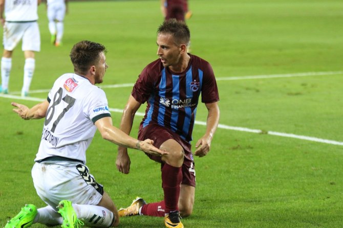 İlk Yarıda Gollü Beraberlik