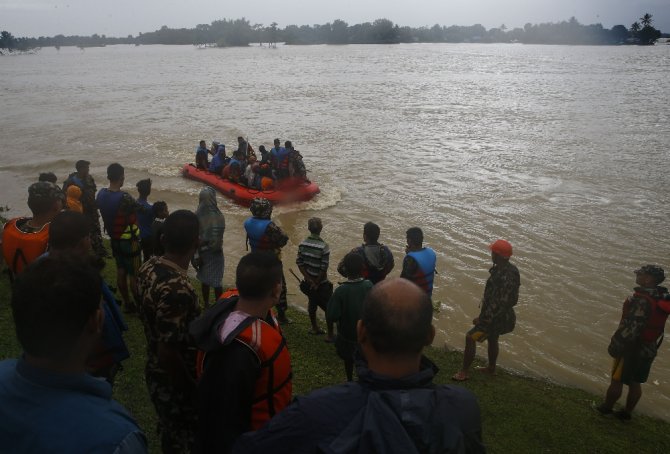 Nepal’de Sel Ve Heyelan: 70 Ölü