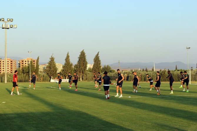 Akhisar Belediyespor’da, Antalyaspor Mesaisi Başladı