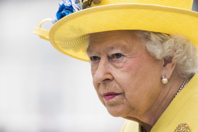 Kraliçe Elizabeth Tahtı Bırakıyor