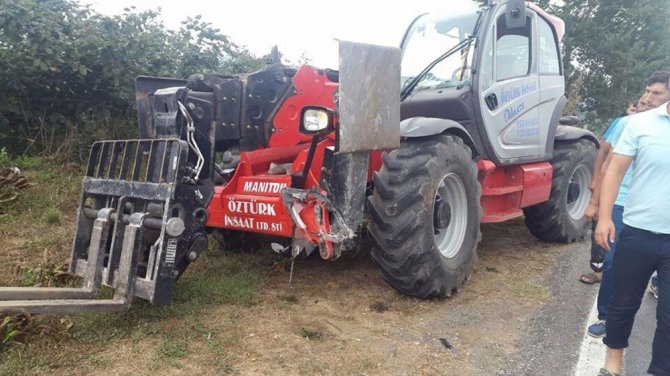 Fındık İşçilerini Taşıyan Minibüs Kaza Yaptı: 15 Yaralı