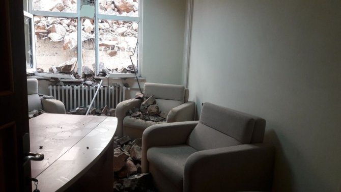 Gümüşhane’de Kaya Düşmesi