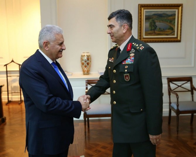 Kuvvet Komutanlarından Başbakan Yıldırım’a Veda Ziyareti