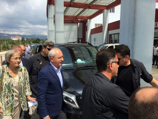 Kılıçdaroğlu, Traktör Kazasında Yaralanan İşçileri Ziyaret Etti