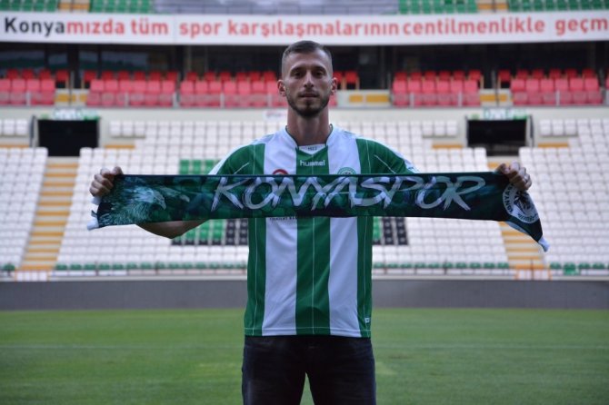 Atiker Konyaspor, Hırvat Stoperle Sözleşme İmzaladı