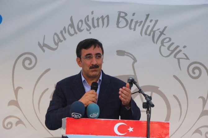 "Biz Bir Ve Bütünüz"