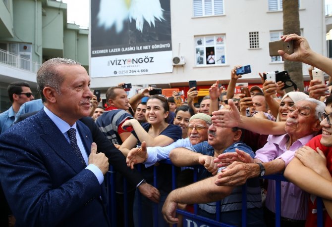 "Sen Kimsin Ki Türkiye’nin Cumhurbaşkanına Konuşuyorsun? "