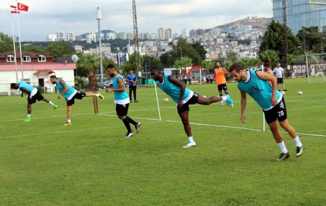 Alpay Özalan Futbolcuları Uyardı: Beni Örnek Almayın