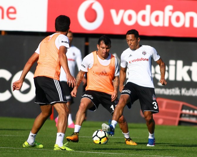 Beşiktaş’ta Bursaspor Maçı Hazırlıkları Sürüyor