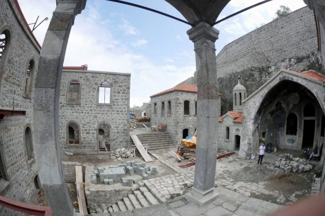 Kızlar Manastırı Restorasyonu Tamamlanma Aşamasına Geldi