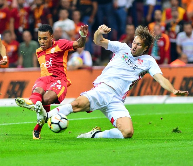 İlk Yarı Galatasaray’ın Üstünlüğüyle Bitti