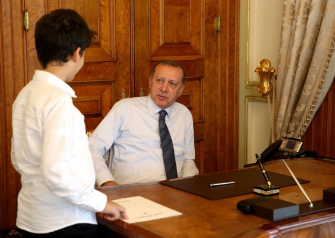 Erdoğan, Torunu Ömer Tayyip’le Fotoğraflarını Paylaştı