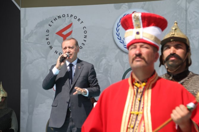 "Sultan Alparslan Kimlerle Mücadele Etmişse, Biz De Onlarla Mücadele Ettik"