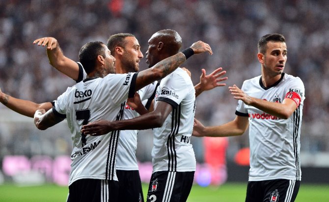 Kartal Timsah’ı Avladı
