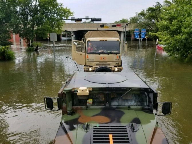 Houston’da Sel: 6 Kayıp