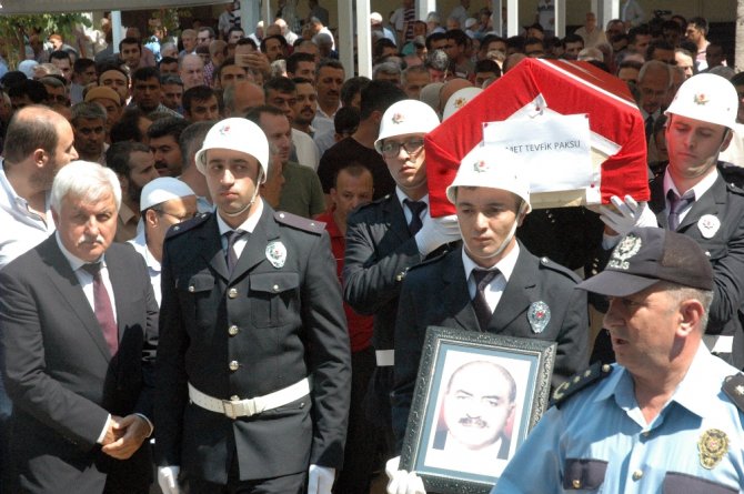 Eski Bakan Paksu Son Yolculuğuna Uğurlandı