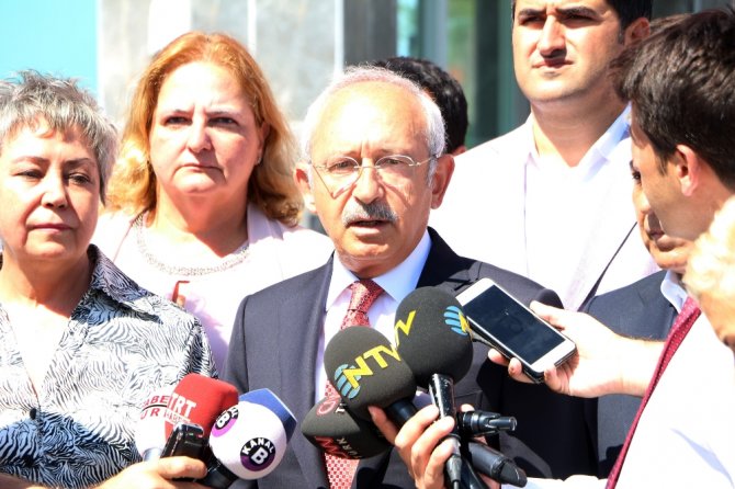 Kılıçdaroğlu, Enis Berberoğlu’nu Ziyaret Etti
