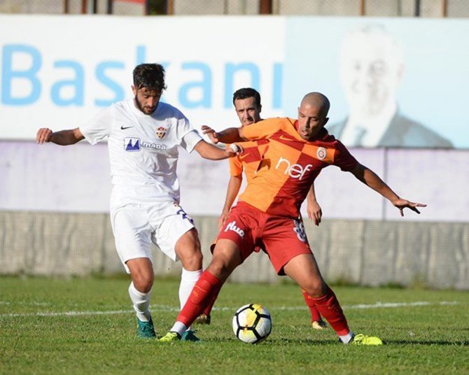 Galatasaray’da Yeni Transferler Sahneye Çıktı