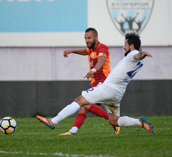 Galatasaray’da Yeni Transferler Sahneye Çıktı