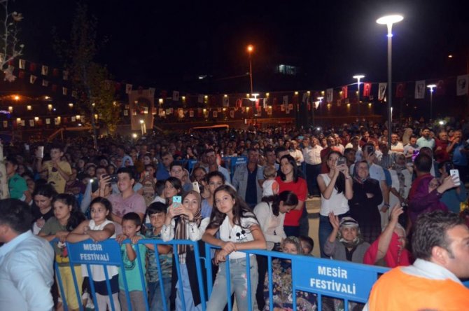 Selendi’nin Kurtuluş Coşkusu Zara İle Taçlandı